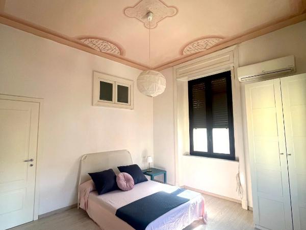 Deodato Guest House : photo 1 de la chambre chambre double avec salle de bains commune