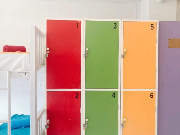 Sleep Sheep Phuket Hostel SHA : photo 5 de la chambre lit dans dortoir mixte de 8 lits