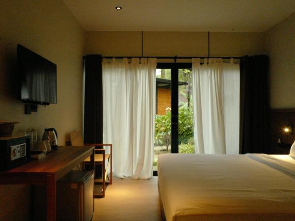 Nature Beach Resort : photo 5 de la chambre chambre double - vue sur jardin