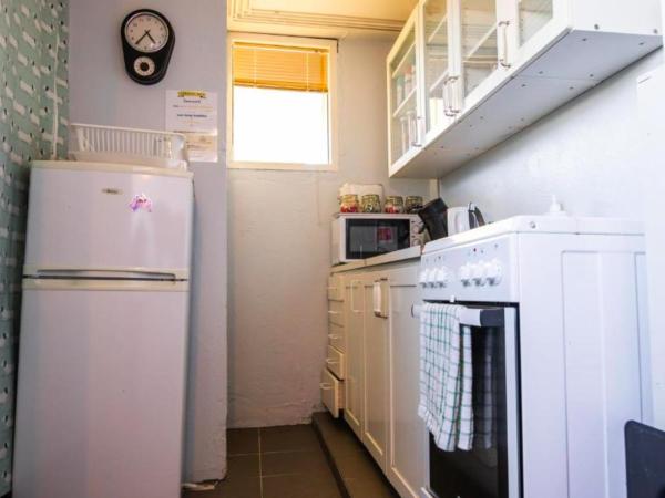 Blue House B&B : photo 3 de la chambre chambre triple avec salle de bains commune