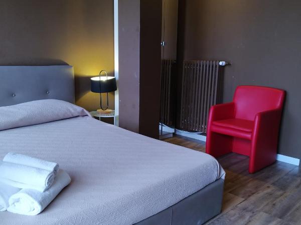 CconfortHotels R&B Dolci Emozioni - SELF CHECK IN : photo 3 de la chambre suite junior