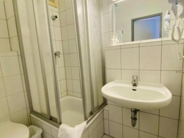 Hotel Christina : photo 2 de la chambre chambre lits jumeaux standard