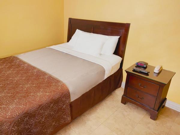 El Patio Inn - Near Universal Studios Hollywood : photo 2 de la chambre chambre standard lit queen-size