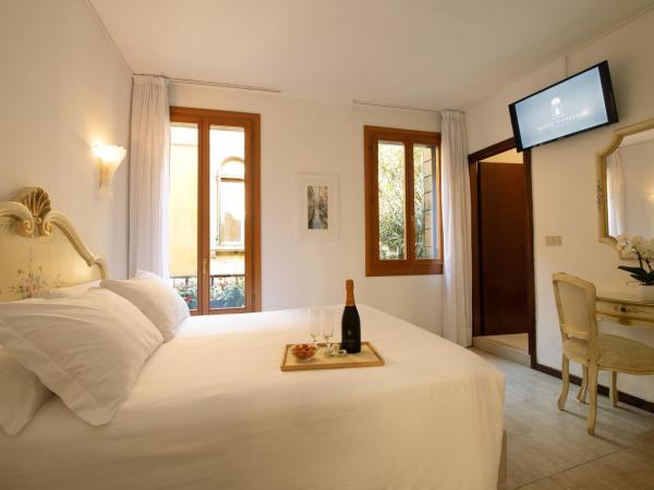 Hotel Guerrini : photo 1 de la chambre chambre double