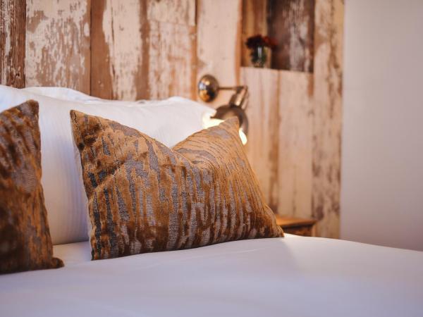 The Black Lion Pub & Boutique Guesthouse : photo 6 de la chambre hébergement double classique