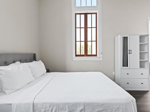 The Bywater Hotel and Suites : photo 1 de la chambre suite junior avec balcon