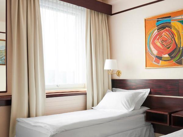 Hotel Holt - The Art Hotel : photo 4 de la chambre chambre double ou lits jumeaux