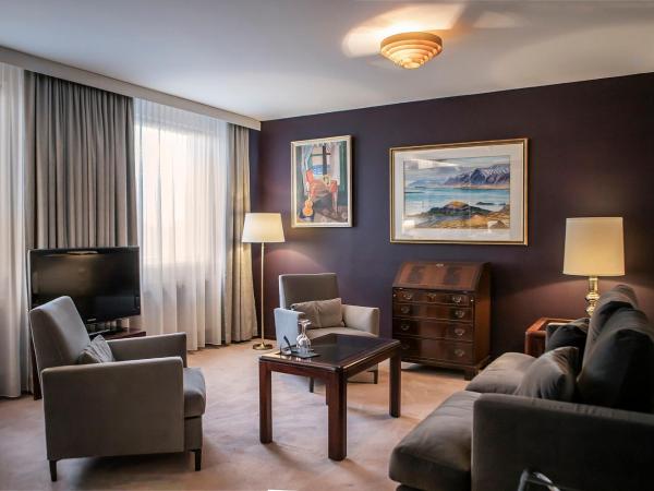 Hotel Holt - The Art Hotel : photo 4 de la chambre suite