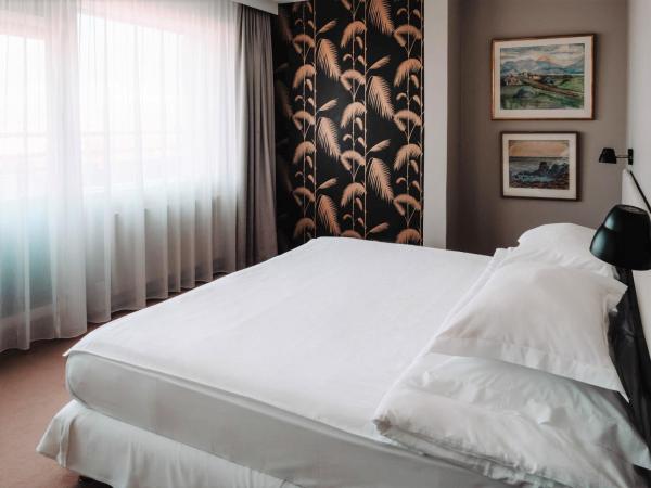 Hotel Holt - The Art Hotel : photo 6 de la chambre suite junior avec balcon