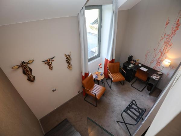 Hôtel Château de Lacan : photo 8 de la chambre chambre double standard