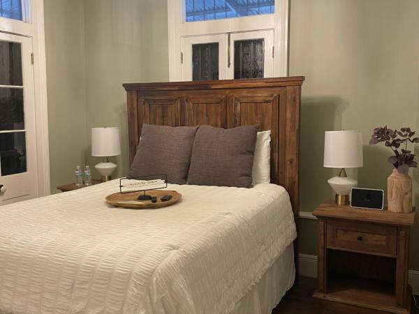 Serenity in the Marigny : photo 3 de la chambre suite lit queen-size