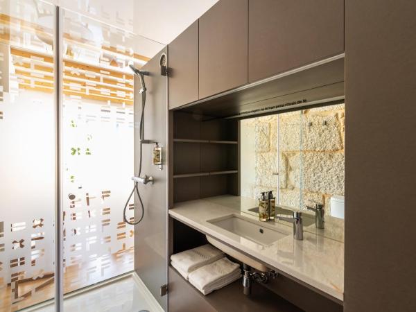 Pensao O Laranjeira : photo 2 de la chambre studio avec terrasse