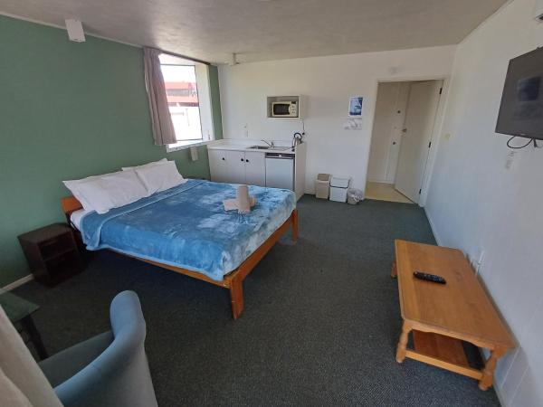 Gothic Heights Motel : photo 4 de la chambre studio lit queen-size