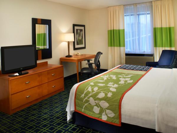 Fairfield Inn & Suites Indianapolis East : photo 1 de la chambre chambre lit king-size