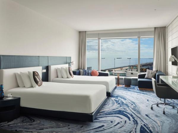 W Barcelona : photo 1 de la chambre chambre lits jumeaux cozy