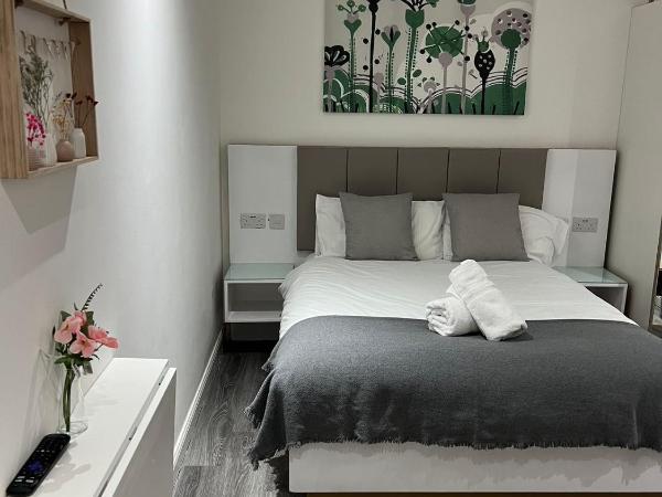 Crosskeys Edinburgh : photo 8 de la chambre chambre double avec salle de bains privative