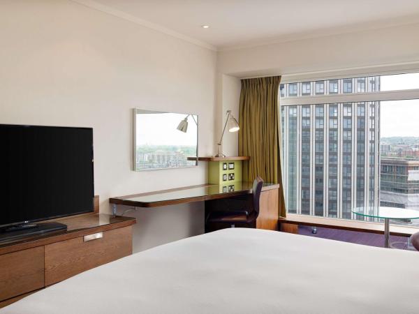 Hilton London Metropole : photo 3 de la chambre chambre supérieure avec 2 lits queen-size