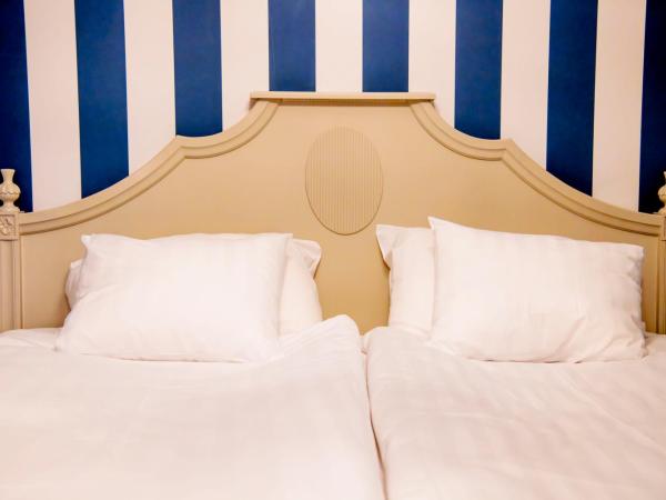 Park Hotel Linköping Fawlty Towers : photo 4 de la chambre suite supérieure 