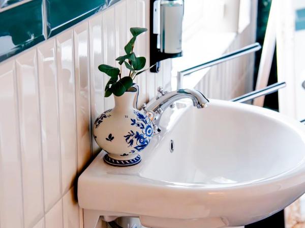 Park Hotel Linköping Fawlty Towers : photo 3 de la chambre suite supérieure 