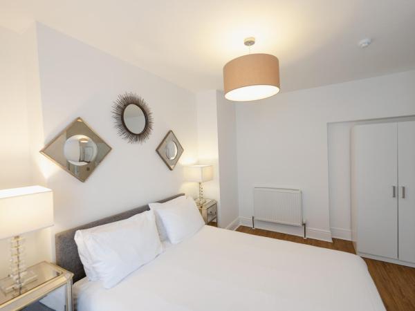 Edinburgh Castle Apartments : photo 3 de la chambre luxueux appartement 2 chambres