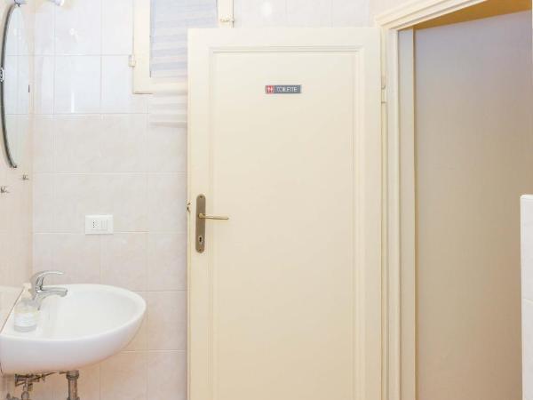 Corte Passi Florence : photo 8 de la chambre chambre double avec salle de bains privative séparée
