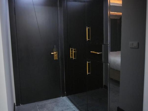 KY Continental Apartments : photo 8 de la chambre grande chambre double