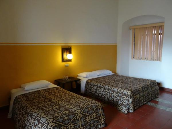 Hotel Principal : photo 1 de la chambre chambre double