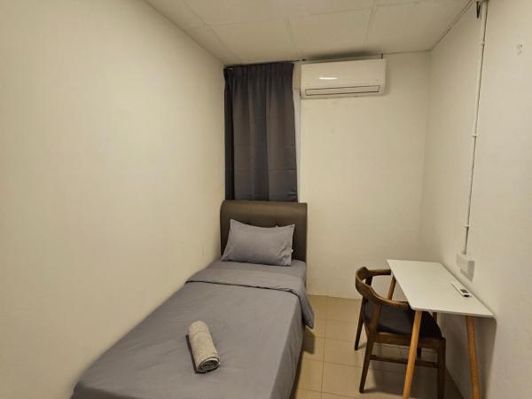 SS HOSTEL PENANG : photo 9 de la chambre chambre simple avec toilettes communes