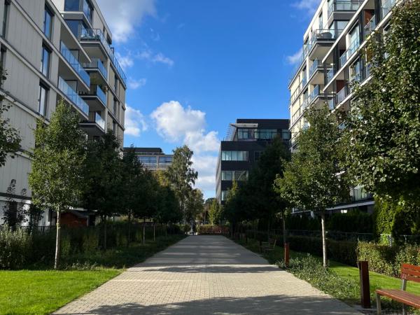 Near airport cybernetyki Inn : photo 1 de la chambre chambre double avec toilettes communes