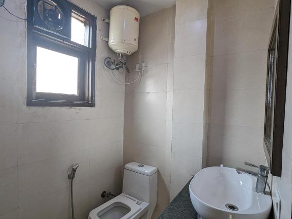 Flotel Residency Nearby Qutub Minar : photo 2 de la chambre chambre double avec salle de bains privative