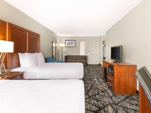 Best Western near Lackland AFB Sea World : photo 3 de la chambre chambre affaires avec 2 lits queen-size - non-fumeurs