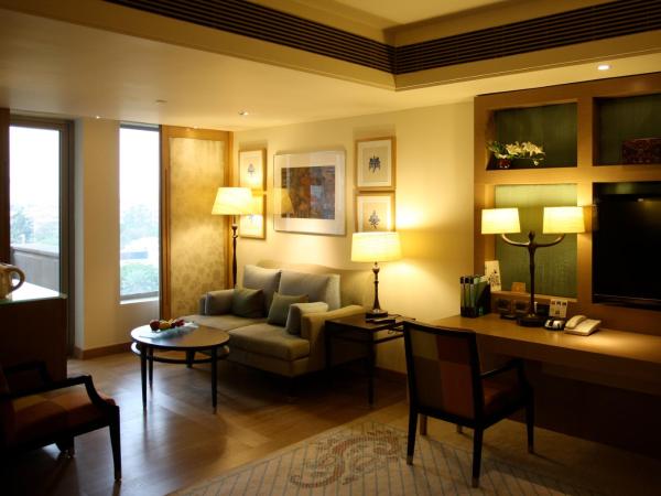 ITC Gardenia, a Luxury Collection Hotel, Bengaluru : photo 3 de la chambre itc one, club level, guest room, 1 king, pool view, balcony
