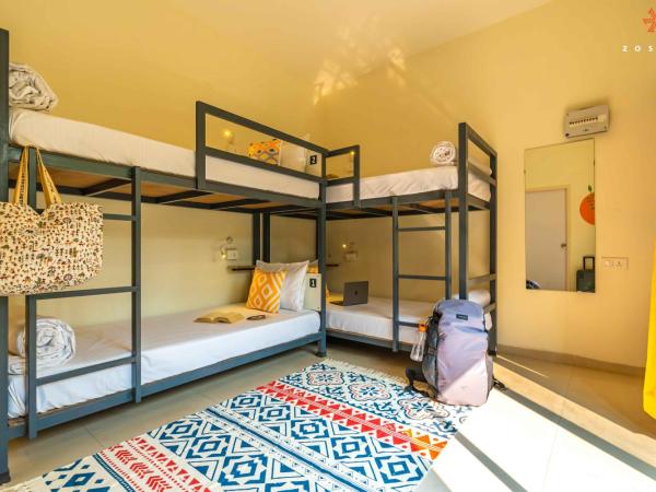 Zostel Pune (Viman Nagar) : photo 1 de la chambre bed in superior 4-bed female dormitory room