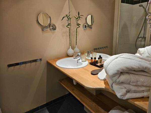 La Fraîchette-Hôtel & Spa : photo 6 de la chambre chambre double de charme avec terrasse 5