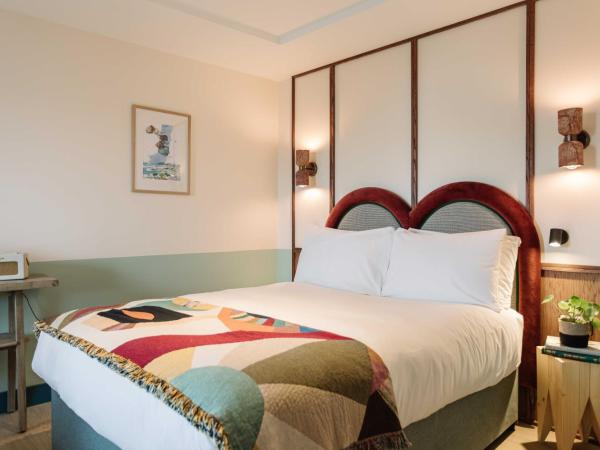 room2 Belfast Hometel : photo 4 de la chambre suite