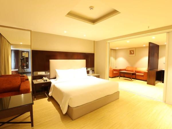 Citadel Sarovar Portico Bengaluru : photo 2 de la chambre suite 1 lit double