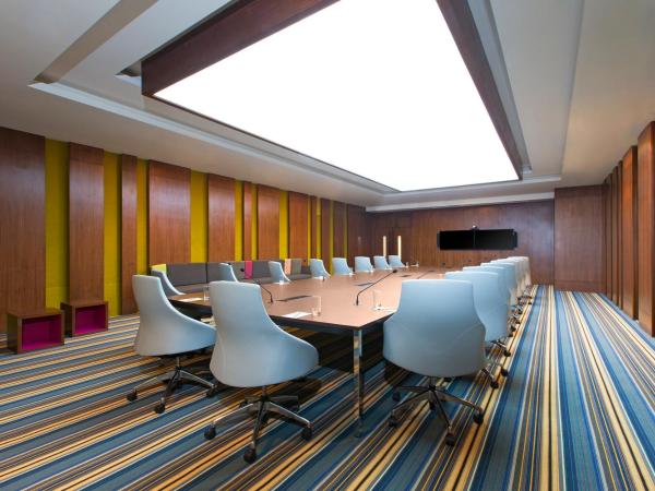 Aloft Bengaluru Outer Ring Road : photo 5 de la chambre work and play staycation