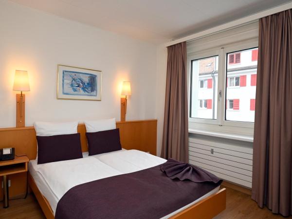 Olympia Hotel Zurich : photo 6 de la chambre chambre double ou lits jumeaux