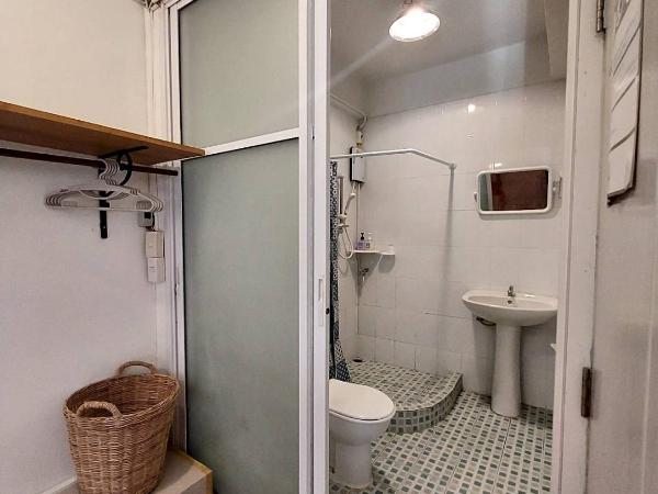 The Commonroom CNX : photo 4 de la chambre chambre lits jumeaux - vue sur jardin