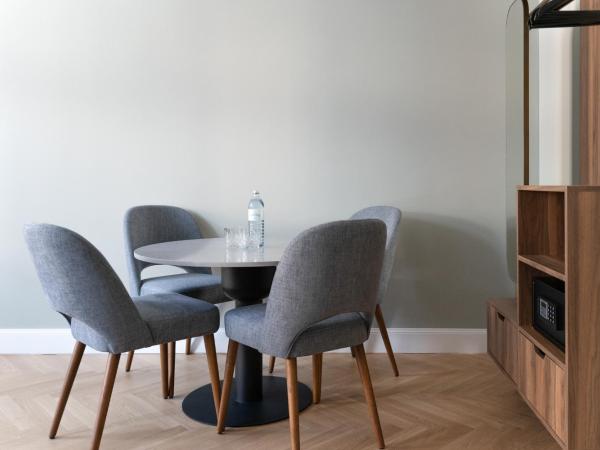 numa I Terra Apartments : photo 3 de la chambre extra large studio with kitchen and sofa bed - no ac