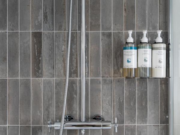 numa I Terra Apartments : photo 8 de la chambre 1 bedroom apartment with terrace - no ac