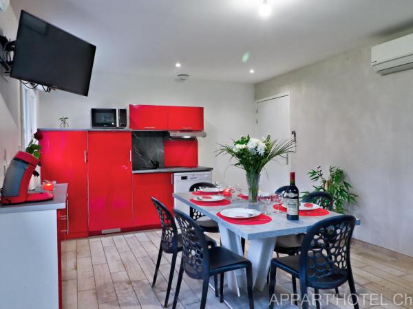 Appart hotel Cholet Carteron : photo 3 de la chambre appartement 3 chambres