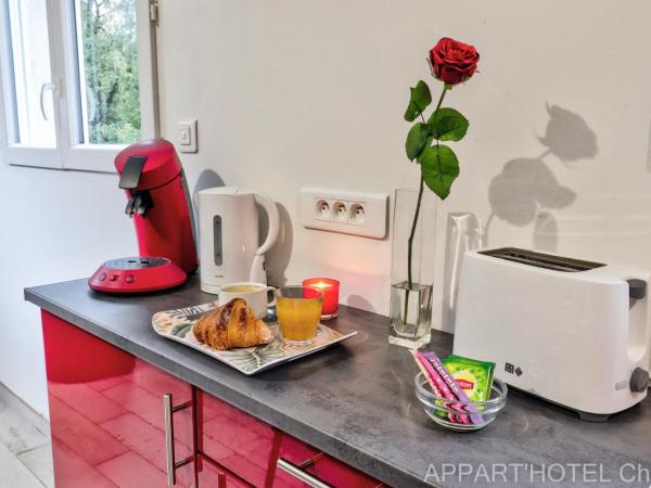 Appart hotel Cholet Carteron : photo 4 de la chambre appartement 3 chambres