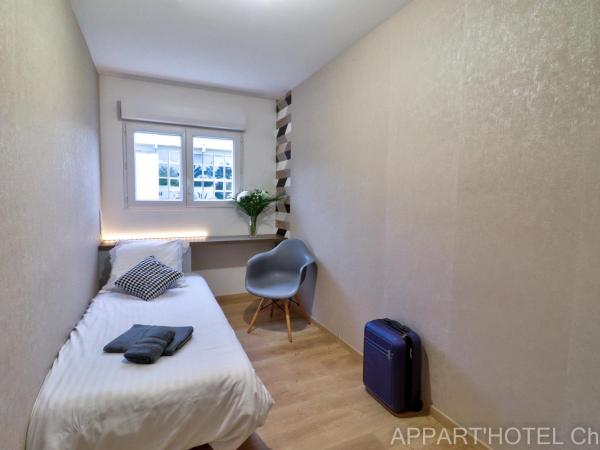 Appart hotel Cholet Carteron : photo 9 de la chambre appartement 3 chambres