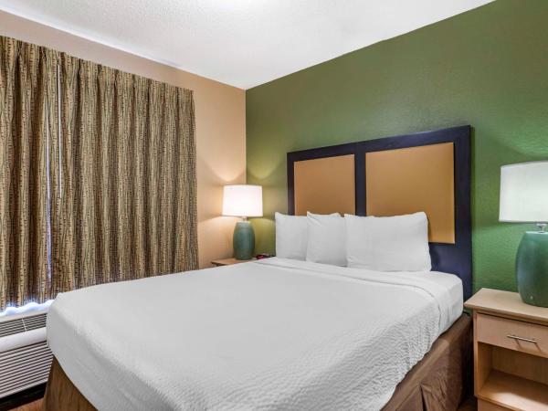 Extended Stay America Suites - San Antonio - Colonnade - Medical : photo 1 de la chambre studio lit queen-size - non-fumeurs