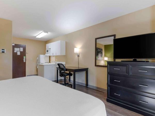 Extended Stay America Suites - Colorado Springs - West : photo 3 de la chambre studio lit queen-size - non-fumeurs