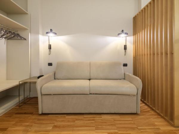 Hotel Touring : photo 6 de la chambre suite junior