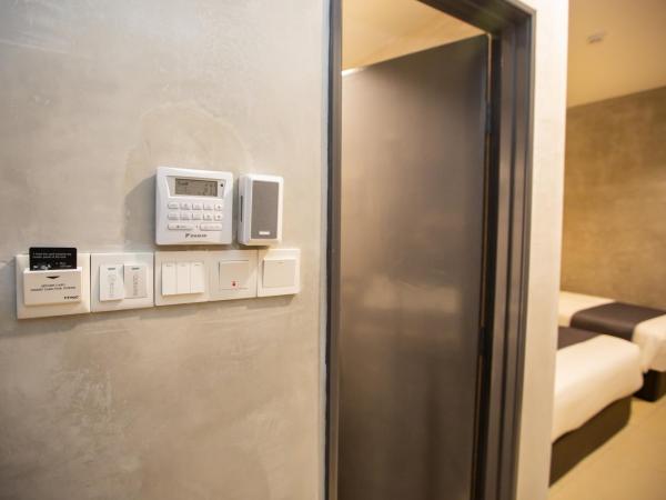 1 Hotel Signature : photo 3 de la chambre chambre familiale supérieure