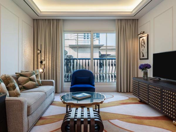 The Westin Dubai Mina Seyahi Beach Resort and Waterpark : photo 9 de la chambre deluxe club suite sea view, 1 king bed with balcony, separate lounge with sofa bed, breakfast, dubai airport transfers, happy hour, afternoon tea, club lounge & jungle bay waterpark access