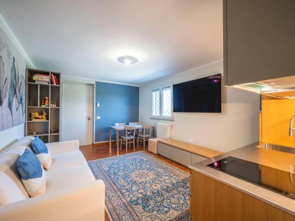 Royal Suite Parma con Piscine Calda e Fredda : photo 10 de la chambre suite avec piscine privée